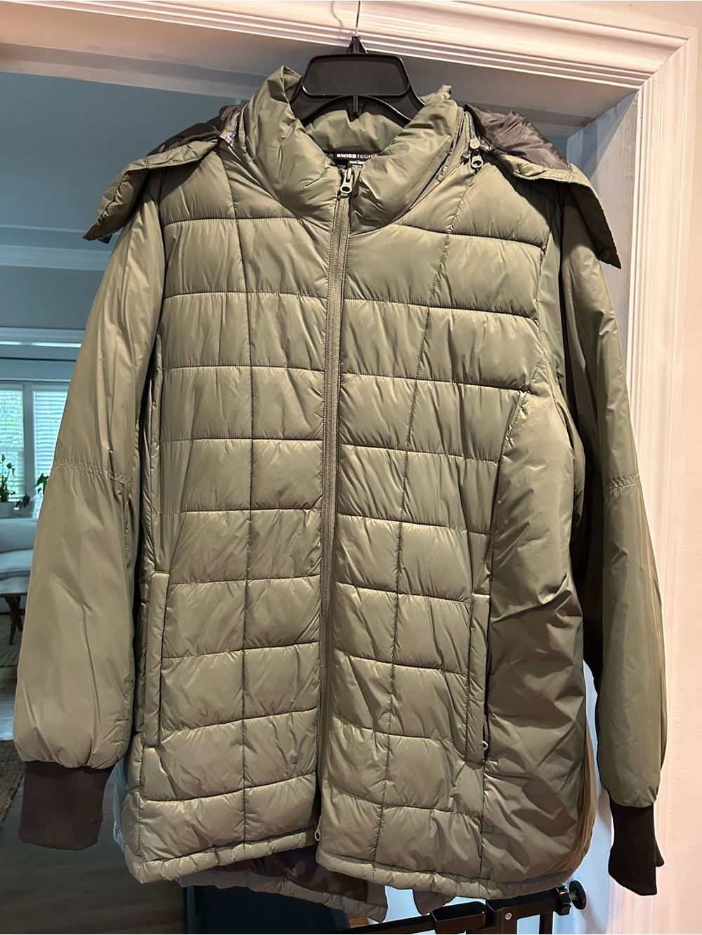 Swiss gear Men's Olive down parka removable hood